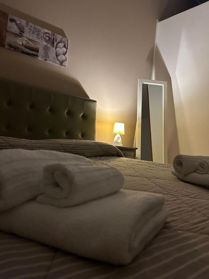 Lucia'S Rooms Syracuse Extérieur photo