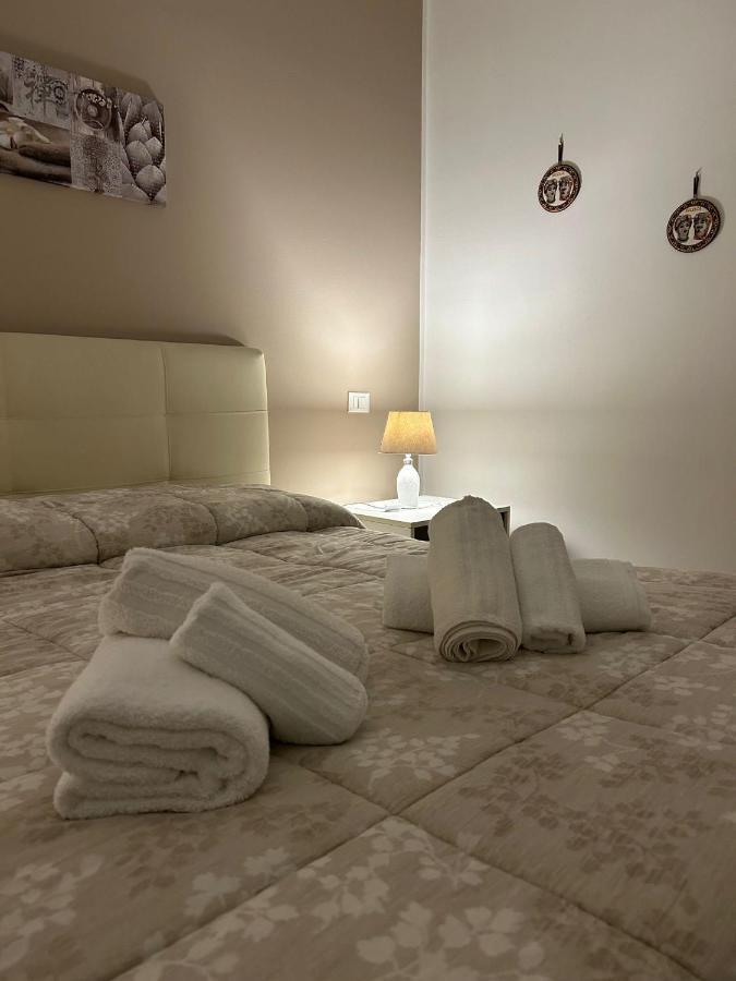 Lucia'S Rooms Syracuse Extérieur photo